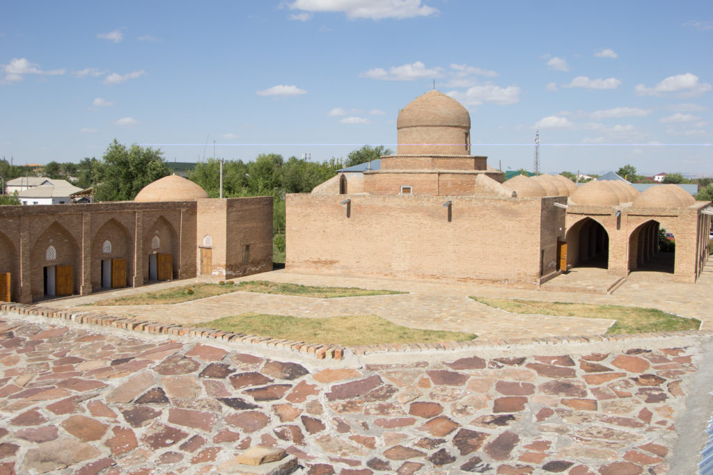 Аппақ ишан мешіті фото