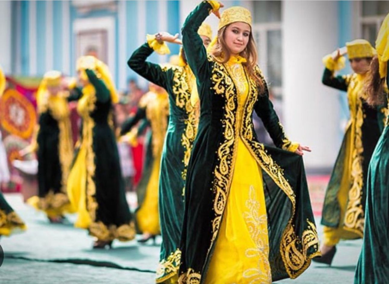 Национальные платья Таджикистана Навруз